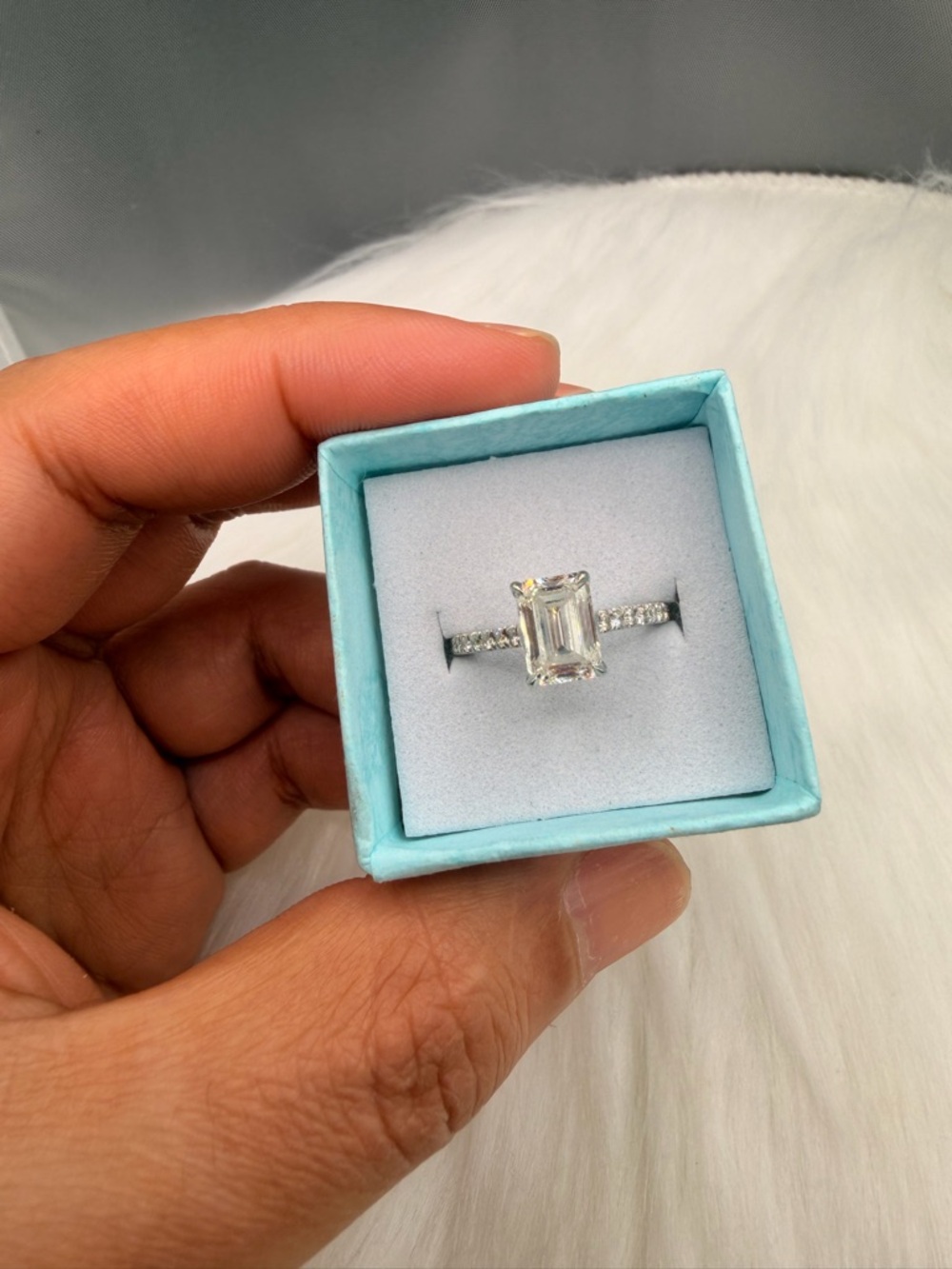 14k White Gold 2.25 Ctw Lab- Grown Diamond Ring Size 7.